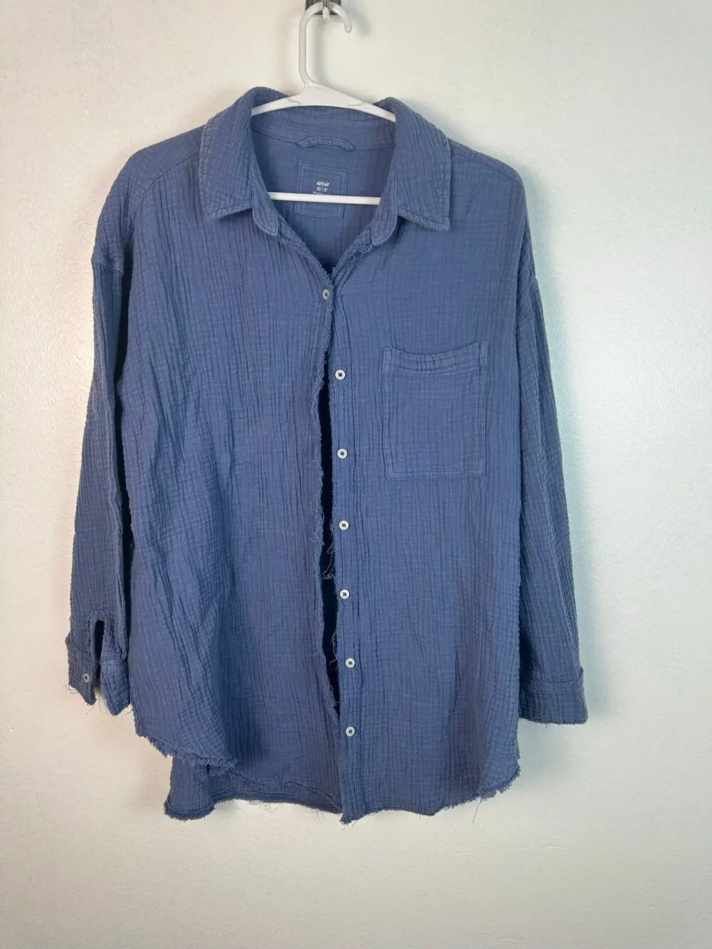 Aerie Women's gauzy Blue coverup shirt oversized fit lightweight raw hem XS - Picture 1 of 7